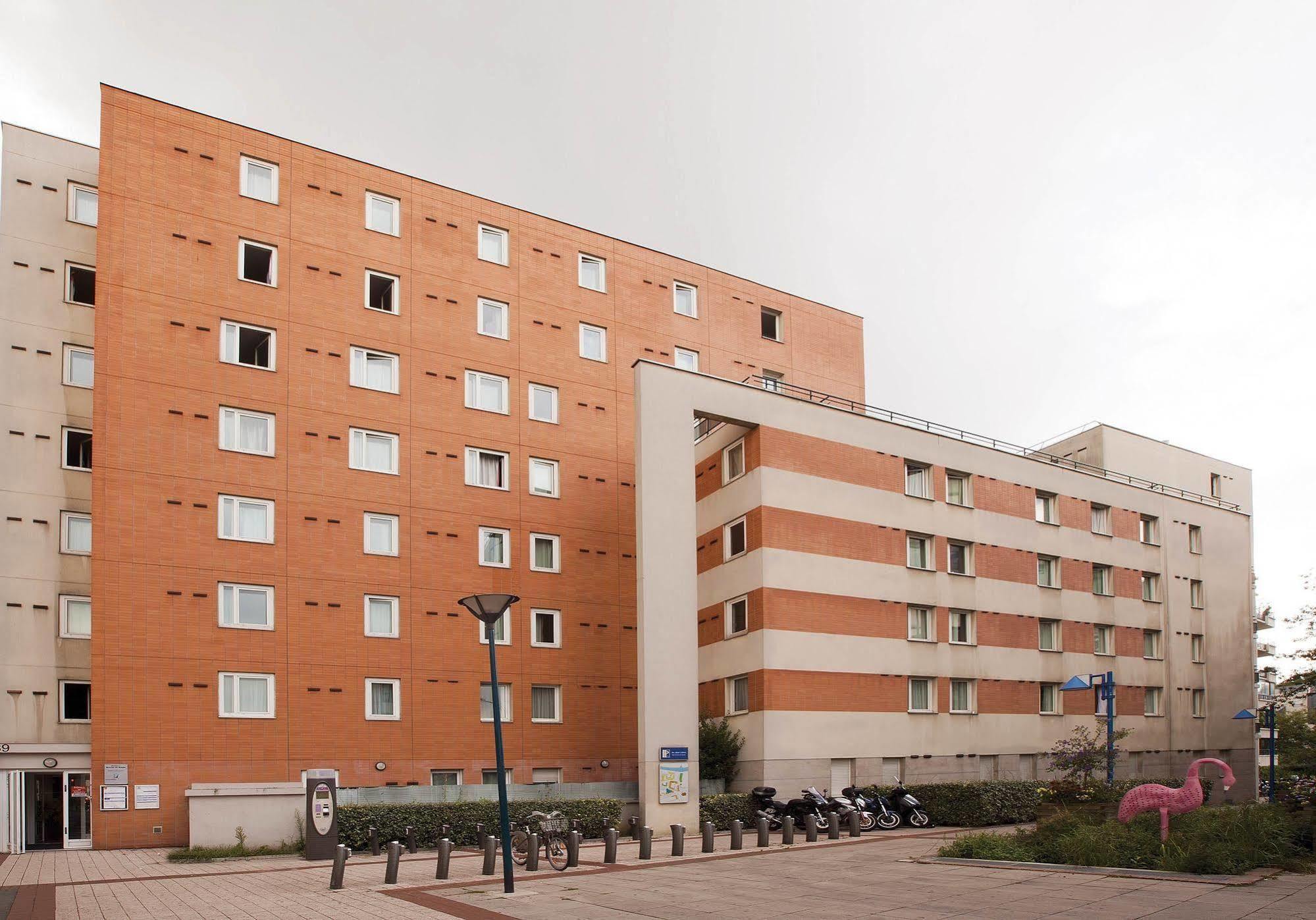 Sejours & Affaires Pantin Charles De Gaulle Aparthotel Luaran gambar