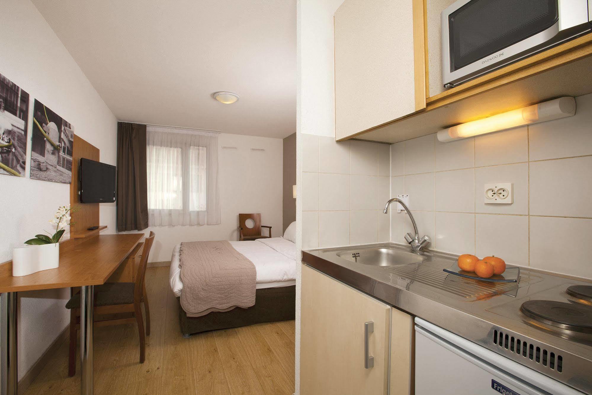 Sejours & Affaires Pantin Charles De Gaulle Aparthotel Luaran gambar
