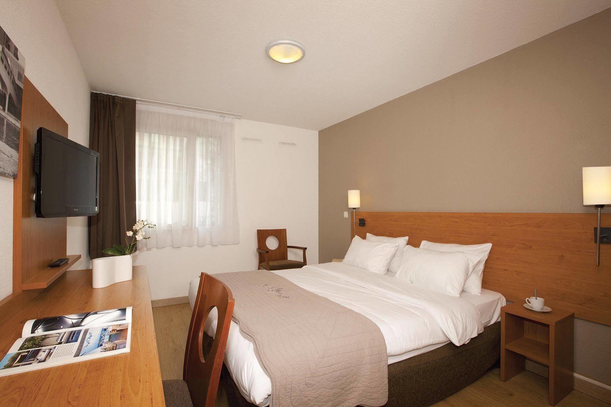 Sejours & Affaires Pantin Charles De Gaulle Aparthotel Luaran gambar